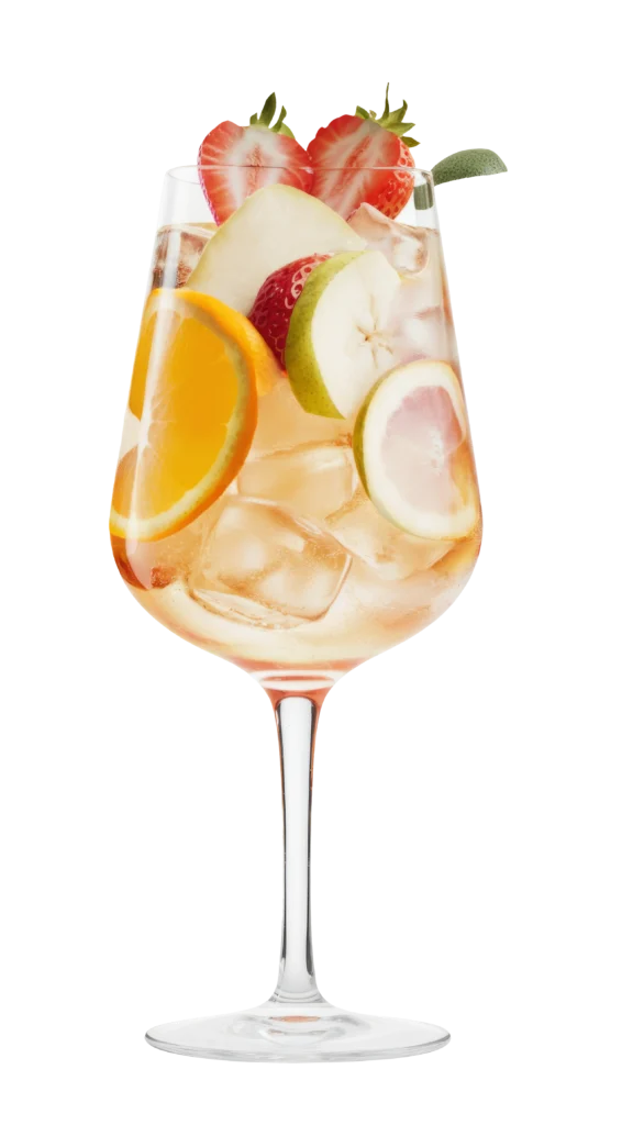 Cocktail maison rafraîchissant avec fruits frais et glace. Parfait pour accompagner la location de tireuse à bière et offrir une alternative savoureuse.